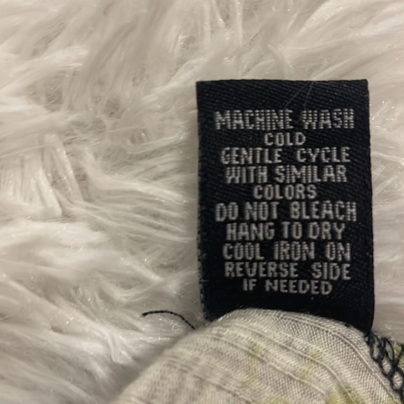 LOVE Streak twisted front top size L - Picture 6 of 6